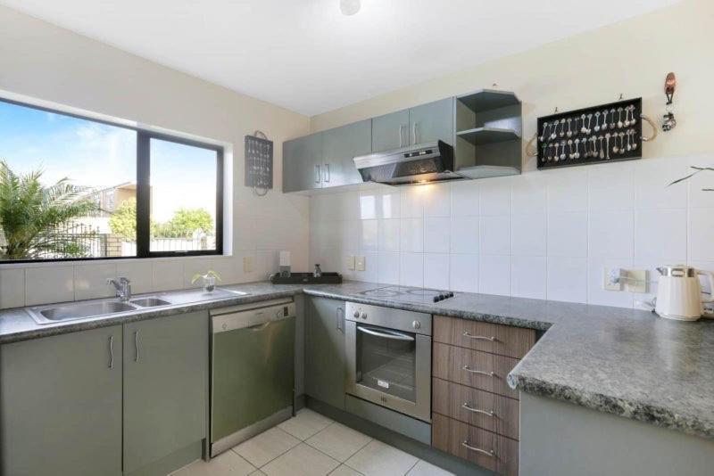 Private In West Homestay